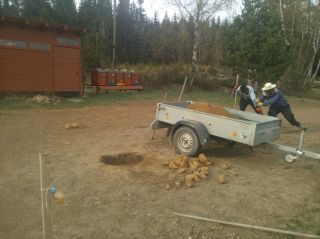 (04) Duben - Příprava na betonování podstavců pro kláty