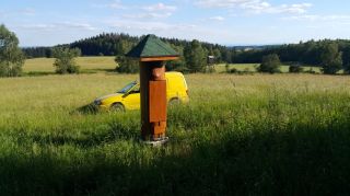 (14) Červenec - výhled z prvního stanoviště